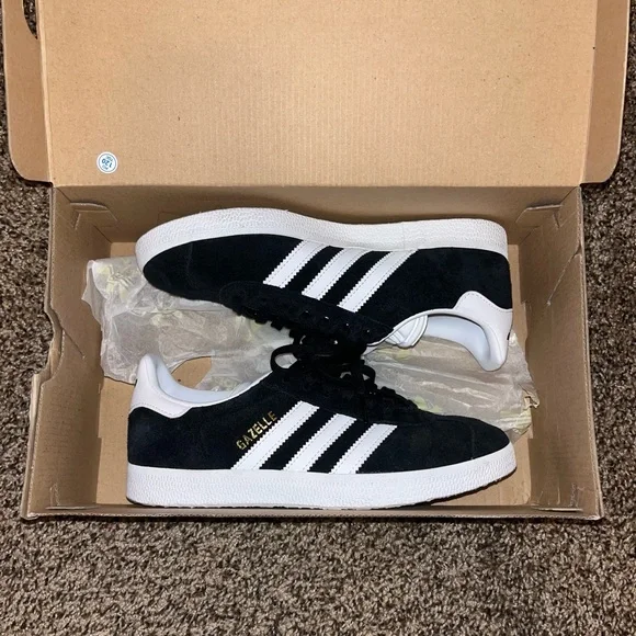 Black and White Adidas Gazelle - Picture 1 of 6